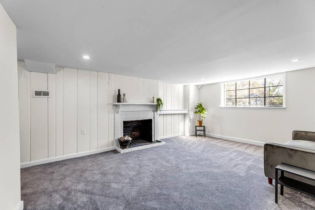 فيلا Fully Renovated 4 Bed Buena Vista House Near Wfu وينستون سالم المظهر الخارجي الصورة