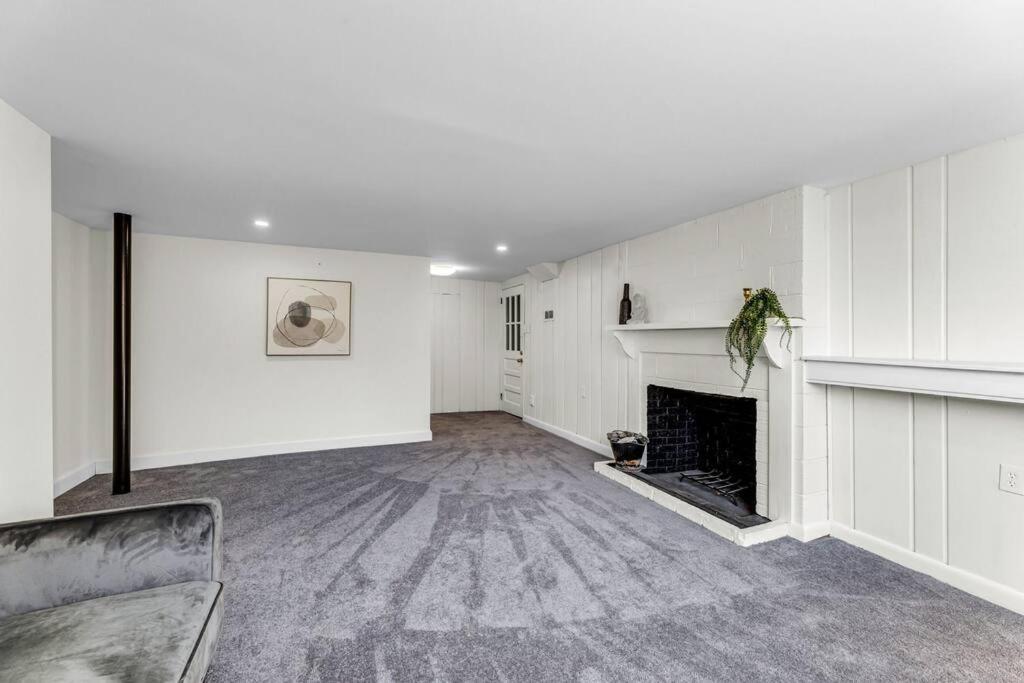 فيلا Fully Renovated 4 Bed Buena Vista House Near Wfu وينستون سالم المظهر الخارجي الصورة